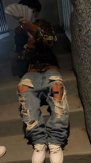 ai character: Julian background