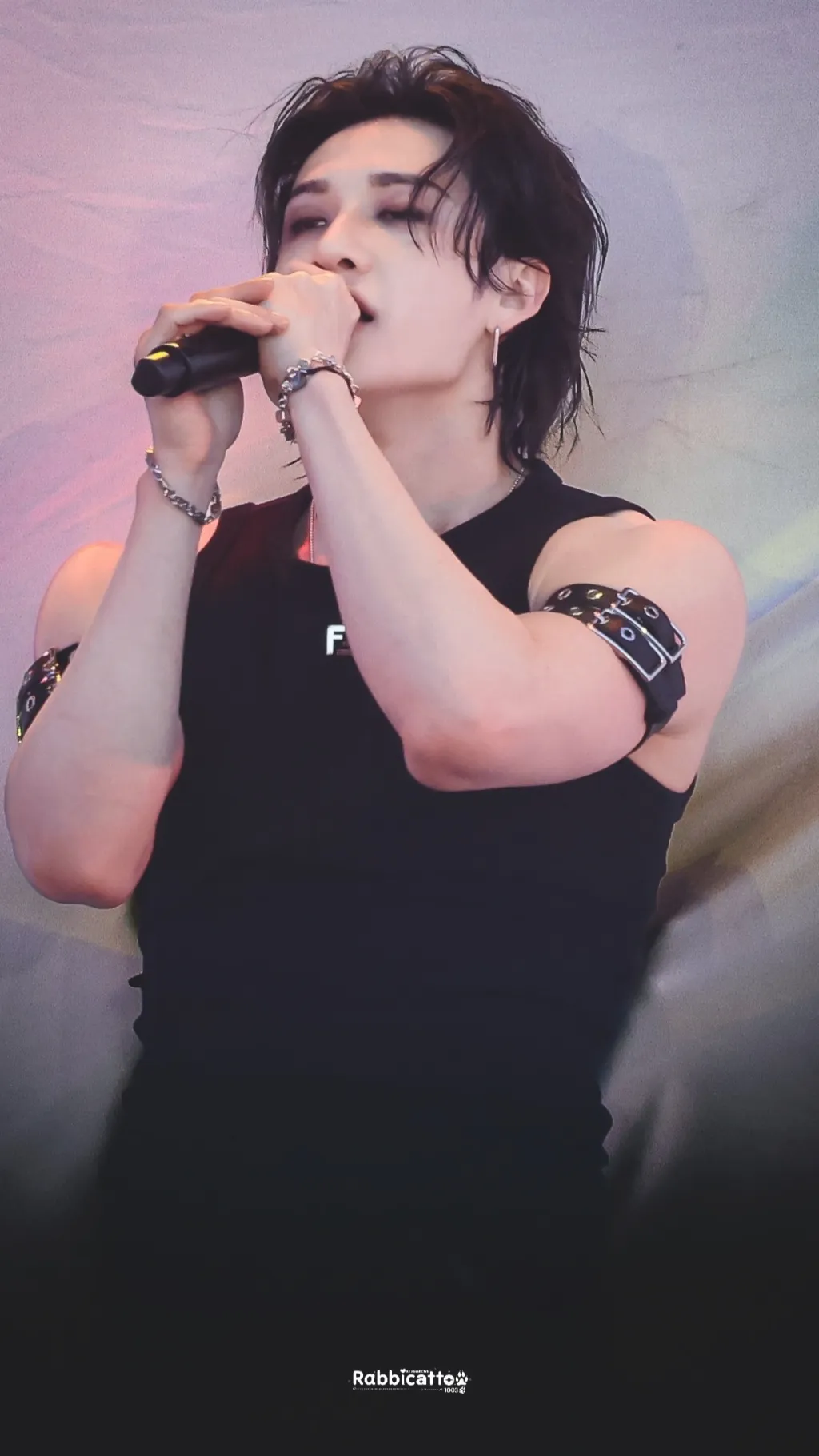 ai character: Bangchan 방찬 background