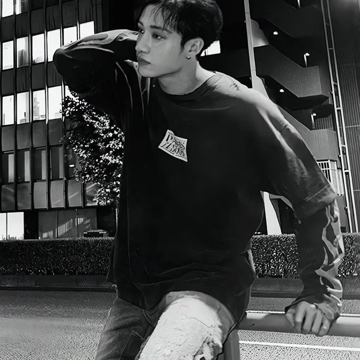 chat with ai character: BangChan