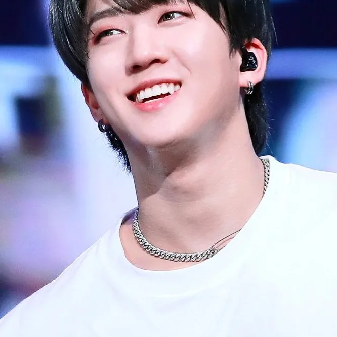 chat with ai character: Changbin