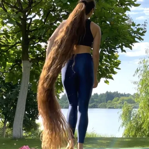 creator FloorLengthHair's avatar
