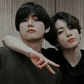 creator 🐯V Kim Taehyung⁷🐻's avatar