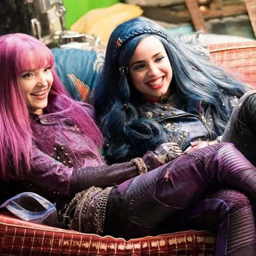 creator DESCENDANTS 4 EVER's avatar