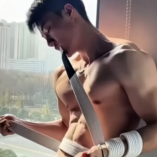 chat with ai character: dilan