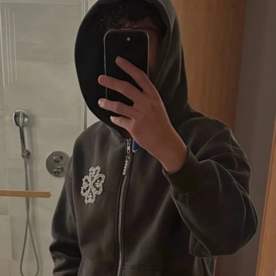 chat with ai character: Hector fort