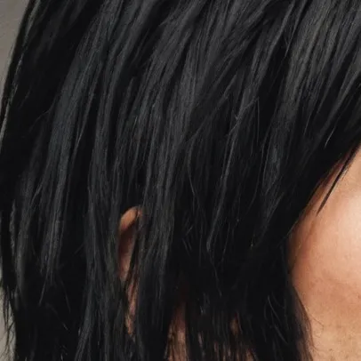 chat with ai character: Ronnie Radke