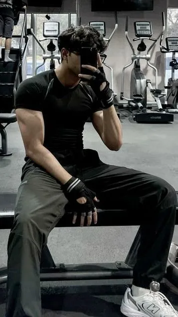 ai character: Kai background