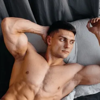 chat with ai character: alan