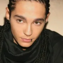 chat with ai character: Tom kaulitz