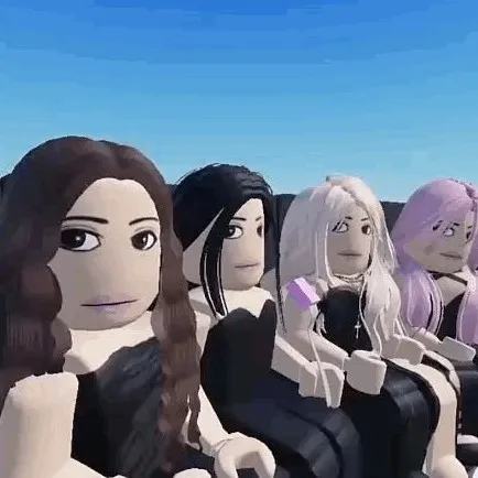 creator ur_mom333's avatar