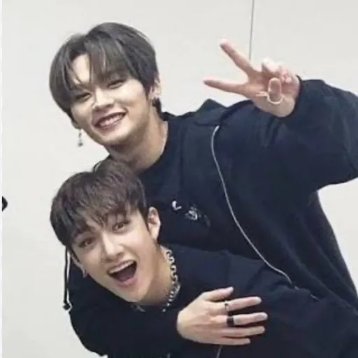 creator Une_STAY_SKOO's avatar