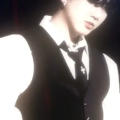 chat with ai character: changbin