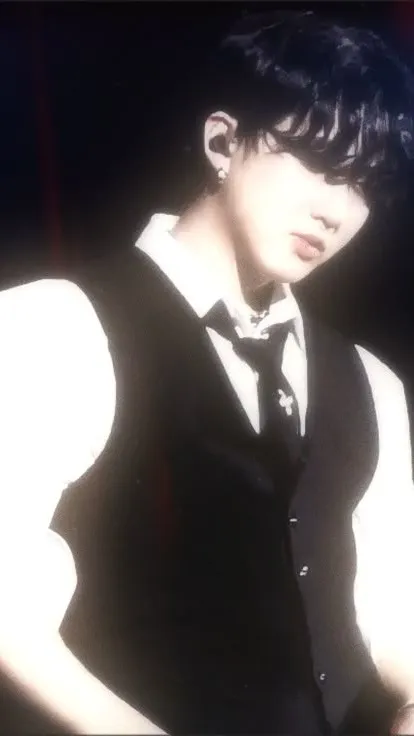 ai character: changbin background