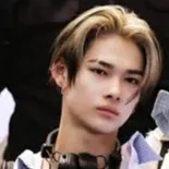 chat with ai character: niki