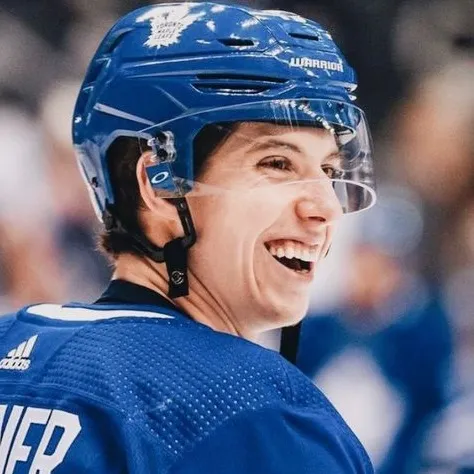 chat with ai character: Mitch Marner