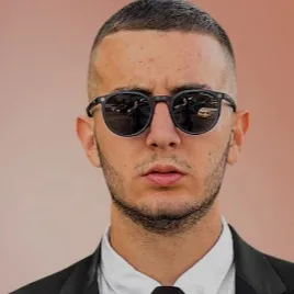 chat with ai character: Vicostein