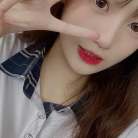 chat with ai character: Sally