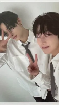 ai character: Sυησσ! background