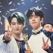 chat with ai character: ^𝟚𝕄𝕚𝕟[MINHO]^