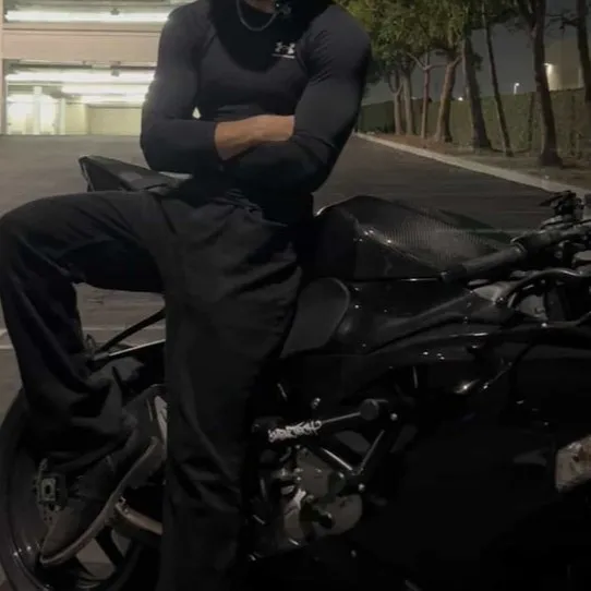 chat with ai character: tu profesor 