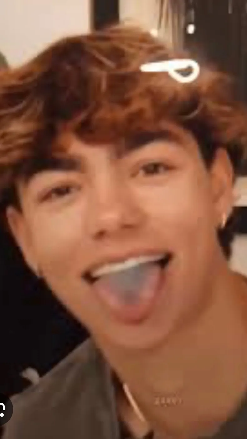 ai character: Malachi Barton  background