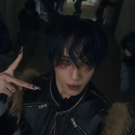 creator ~SKZ_DA_BEST_~'s avatar