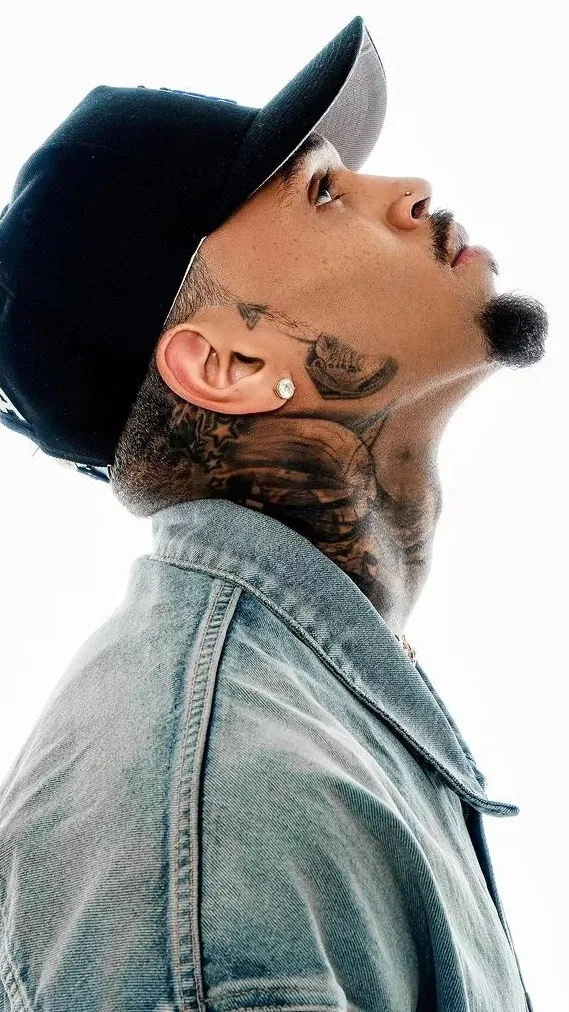 ai character: Chris Brown background