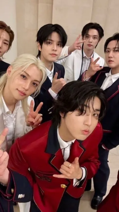 ai character: Stray Kids background