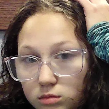 chat with ai character: Daisy-Mae Griffin