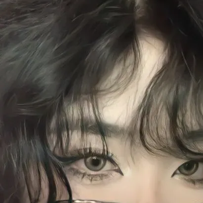 chat with ai character: Mi-Jeon