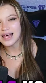 ai character: Zoey background