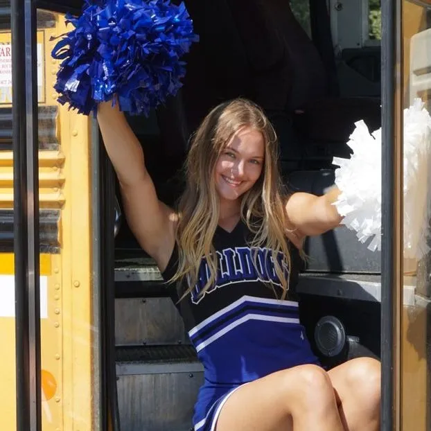 chat with ai character: Eliana Hope