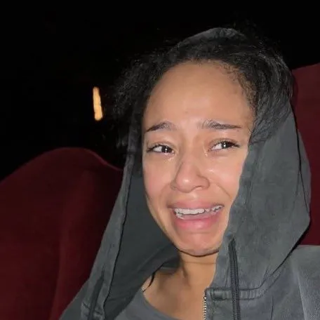 creator Adrienne Lenker's avatar