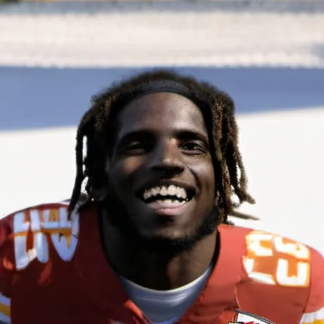 chat with ai character: tyreek hill