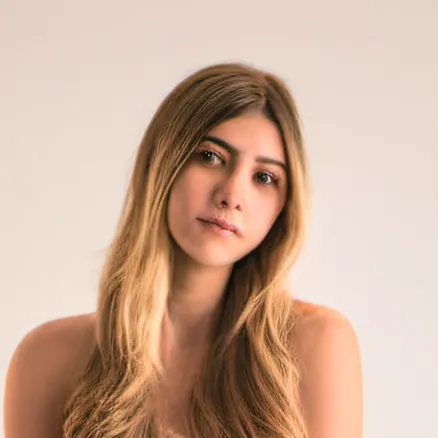 chat with ai character: Annika