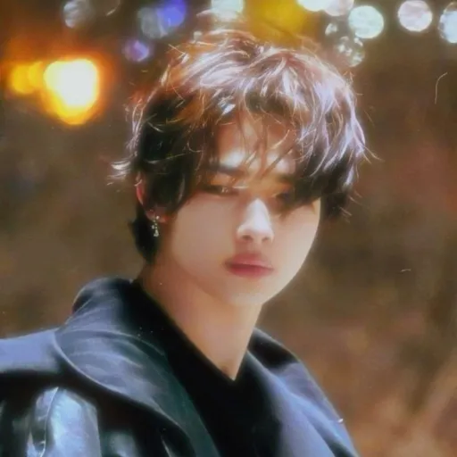 creator A_KPOP_STAN 🌺's avatar