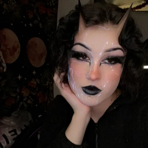 creator Z0mbievirus's avatar