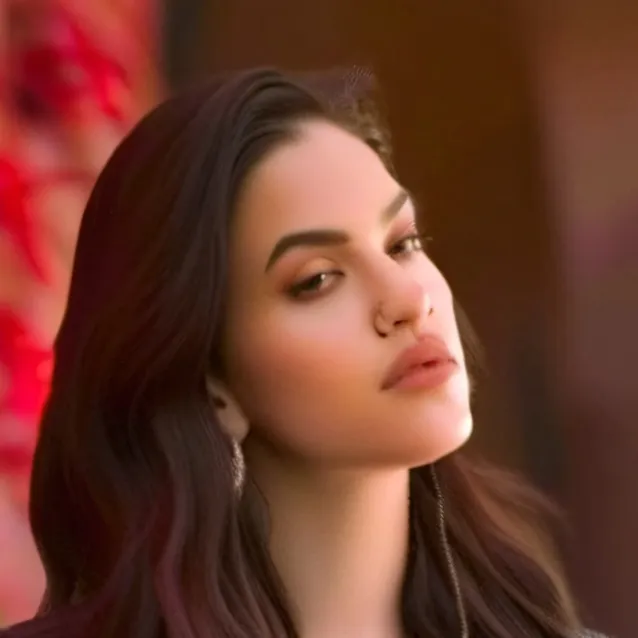 chat with ai character: lilimar