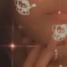 creator ^{ Moon•°flower}^'s avatar