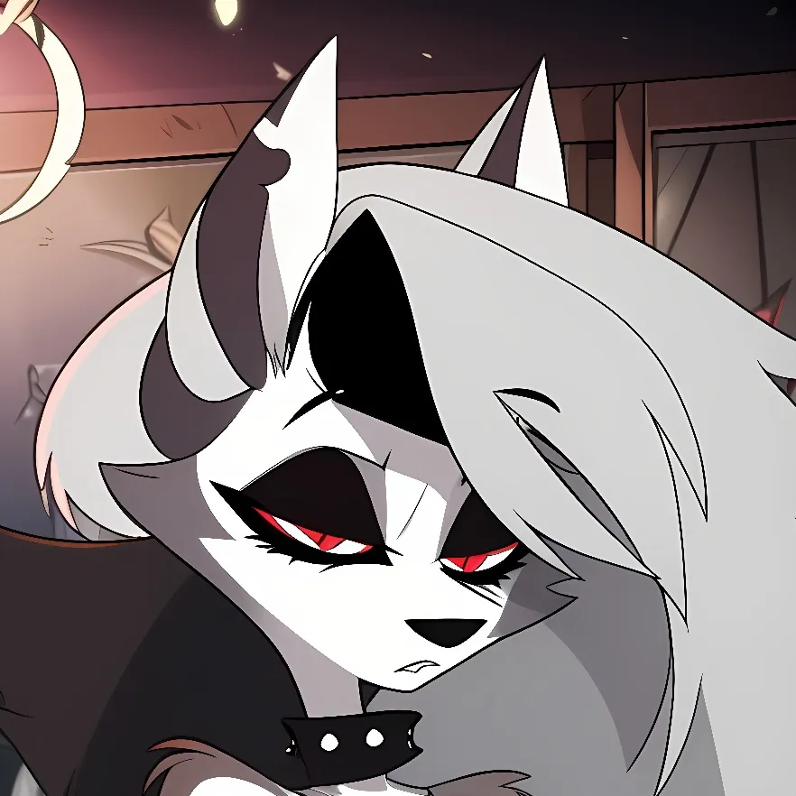 chat with ai character: Loona