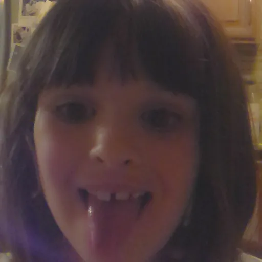 creator Gweni's avatar