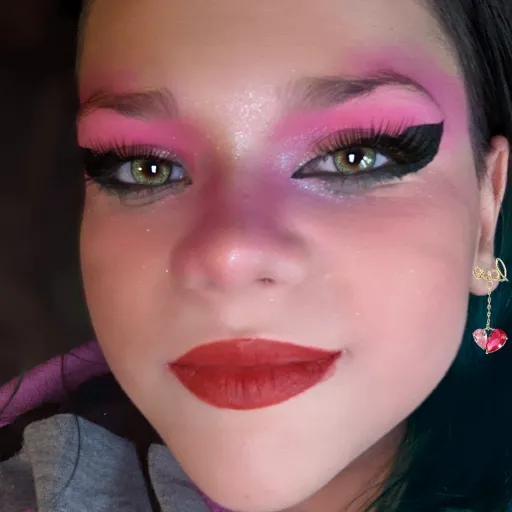 creator That_Makeup_Girl🖕's avatar