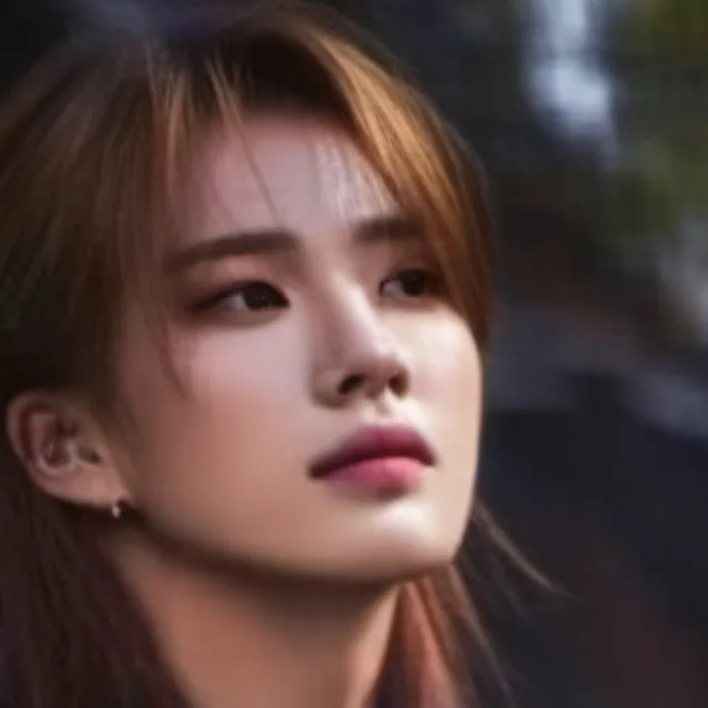 chat with ai character: hyunjin