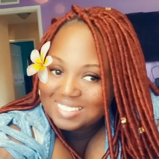 creator Honeybun 🍓🍓🍓's avatar