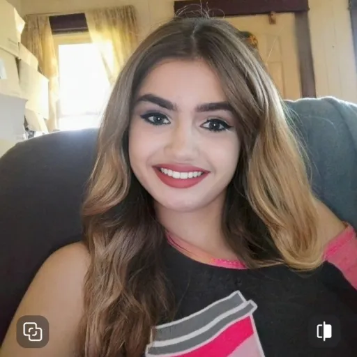 creator Makenna Kuhns's avatar