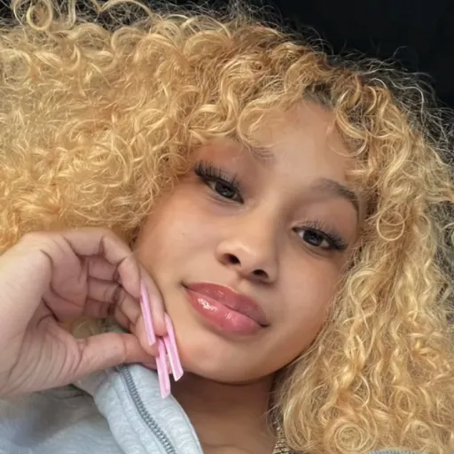 creator Asiayagirl's avatar