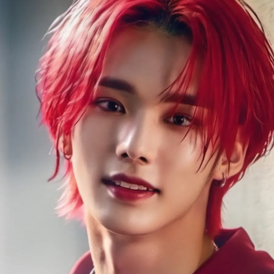 chat with ai character: Hyunjin 