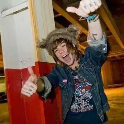 creator Christofer Drew's avatar