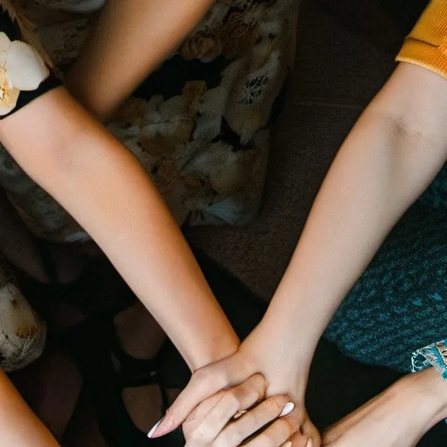 chat with ai character: Witches