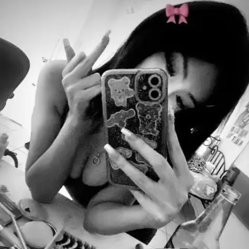 creator Hello Kitty 🎀's avatar
